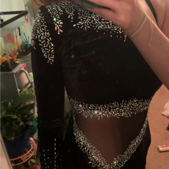 Elegant Black Velvet Dress with Rhinestone Accents prom dress
